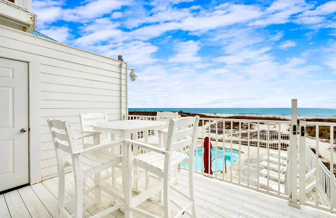 Dolphin View Beachfront Duplex B Pet Friendly-1