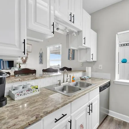 Dolphin View Beachfront Duplex B Pet Friendly-2